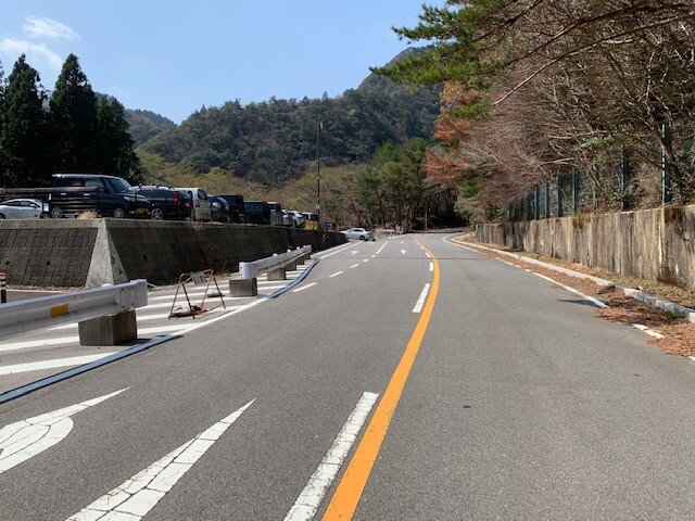 御在所岳中登山口に近い駐車場