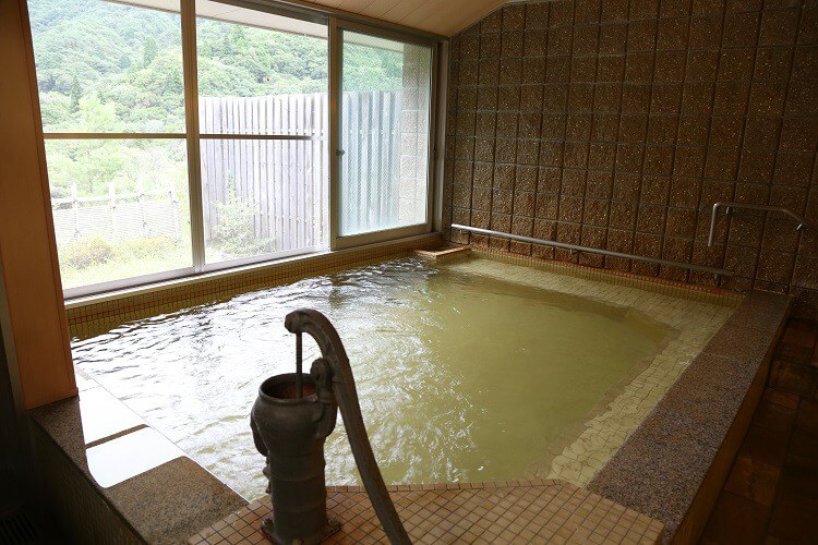 三休の湯