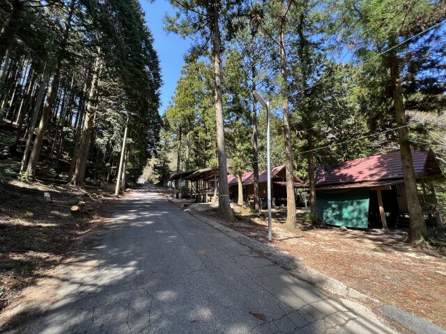 鳥居道山キャンプ場　コテージ