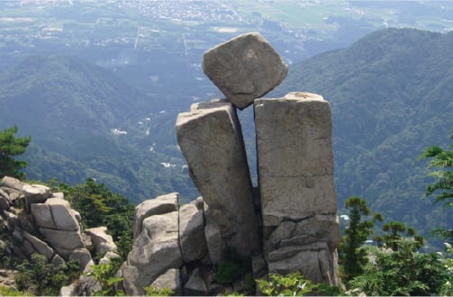 御在所岳地蔵岩