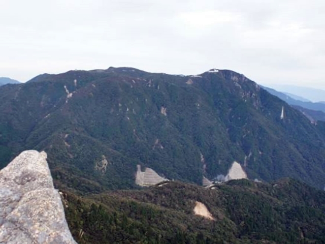 山