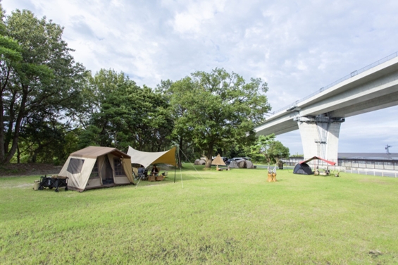 FREE AND EASY CAMP RESORT
